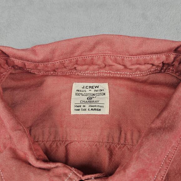 J Crew Chambray Shirt Mens Large Red Button Up Chin Strap Work Long Sleeve Y2K - Picture 4 of 10